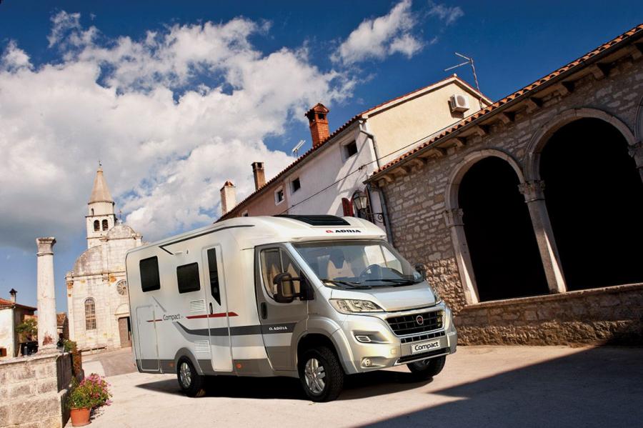  Adria Compact 2015 года  (фото 2 из 7)